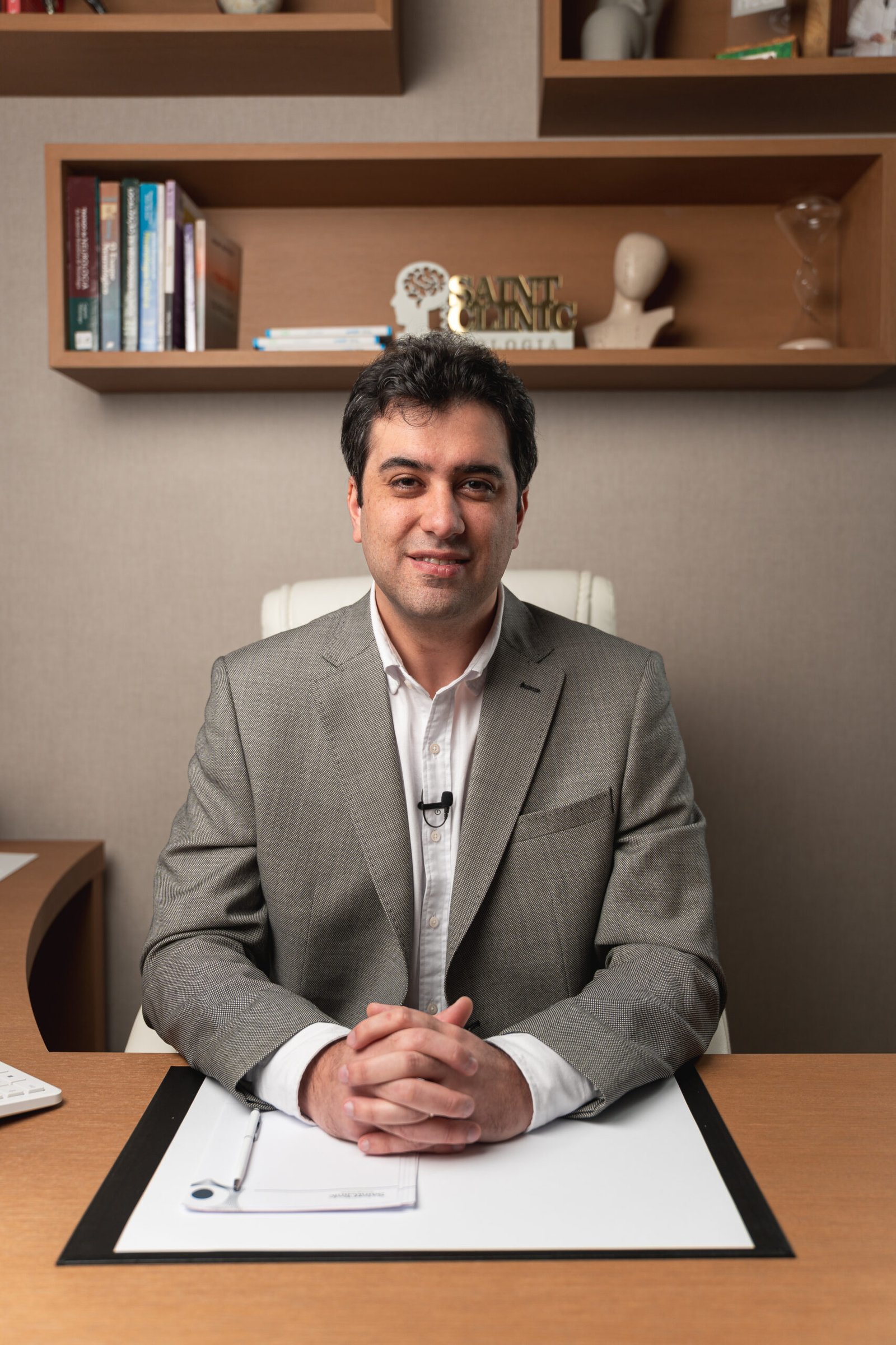 Dr. Raphael Palomo Barreira